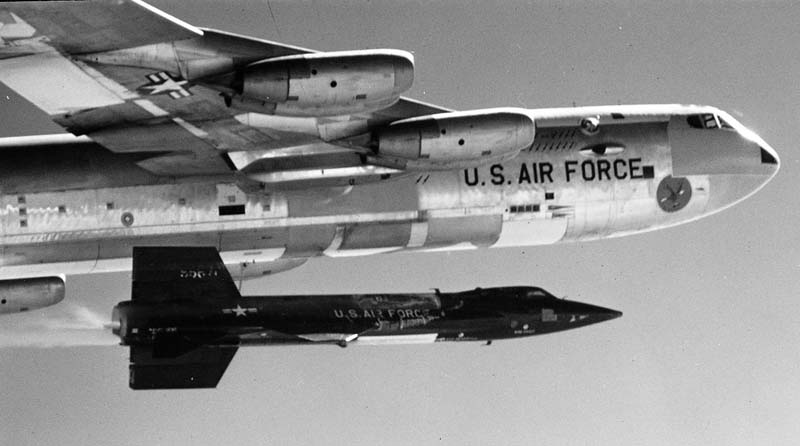 Aviation History | History of Flight | Aviation History Articles, Warbirds, Bombers, Trainers, Pilots | North American Aviation X-15 Space Age Pioneer