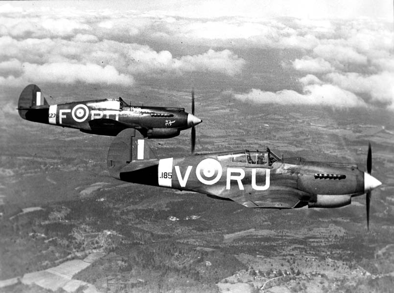P-40 Tomahawks RU-V and RU-F of 414 Squadron. (Photo courtesy of Joe Gertler/Raceway Collection)